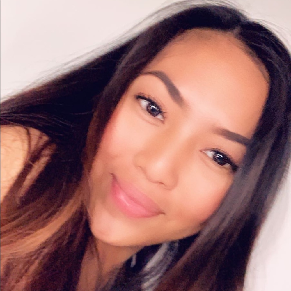 Meet your Posher, Carissa